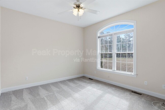 Building Photo - 14116 Spruce Ave