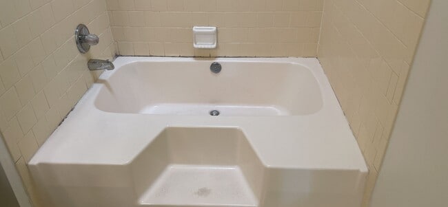 Building Photo - 1830 Young Farm Rd