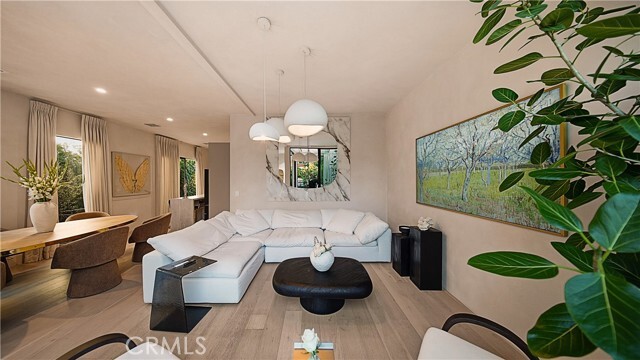 Building Photo - 8840 Ashcroft Ave