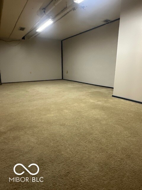 Building Photo - 800 N Park Ave