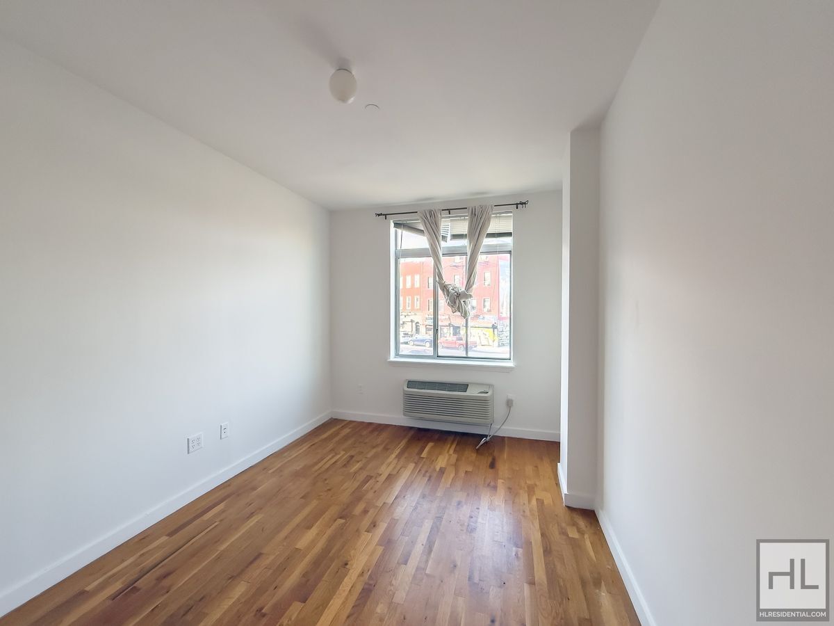 Building Photo - NOLL STREET / Spacious Bushwick 2-Bed 1-Bath / 1-Month Free
