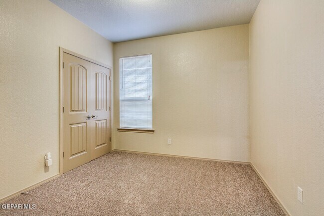 Building Photo - 14289 Desert Sky Dr