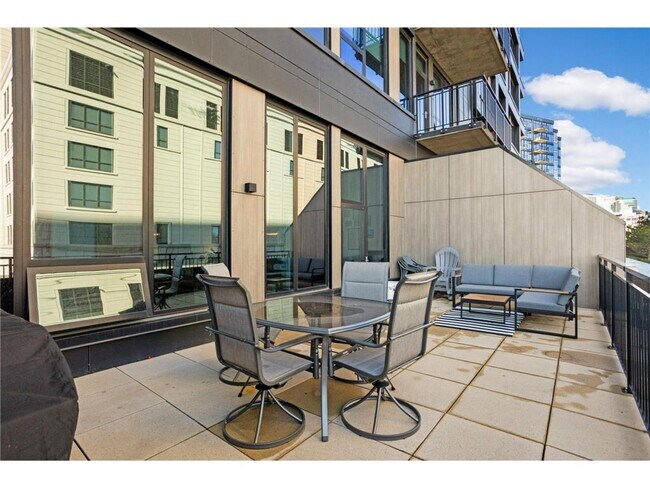 Building Photo - 1240 S 2nd St