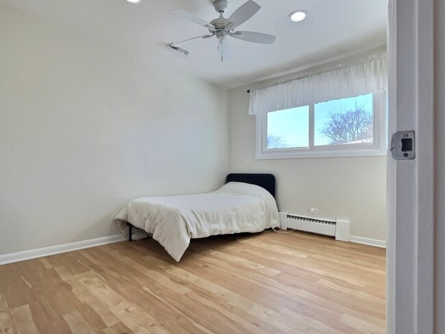 Building Photo - 2946 Knollwood Ln