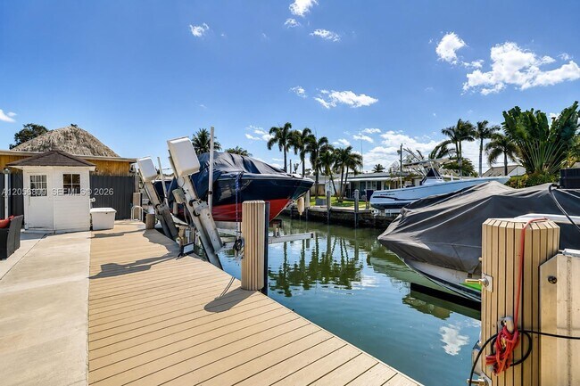 Building Photo - 963 Nautilus Isle