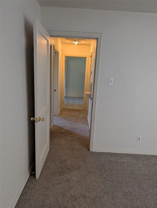 Building Photo - 5318 Angelo St