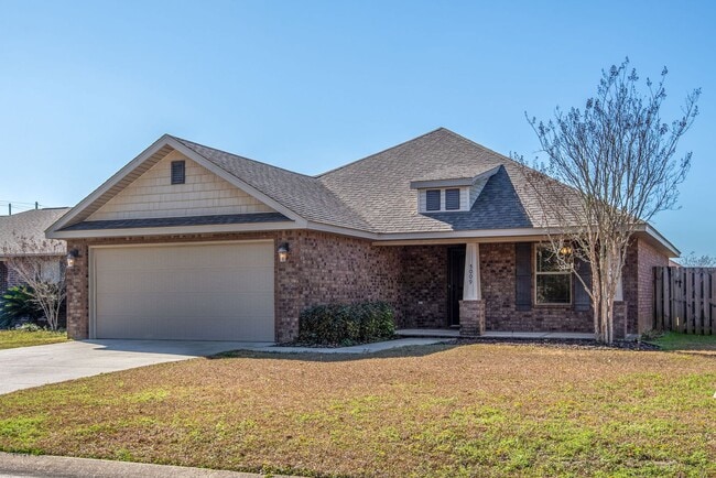 Building Photo - Charming 3-Bedroom Home - Oak Leigh Subdiv...
