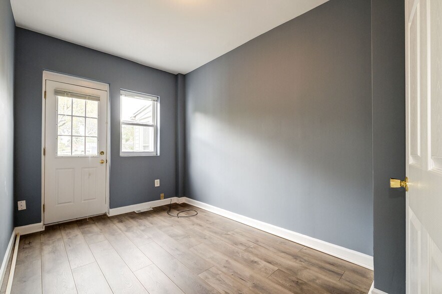 BDRM 2 - 450 Randolph St NW