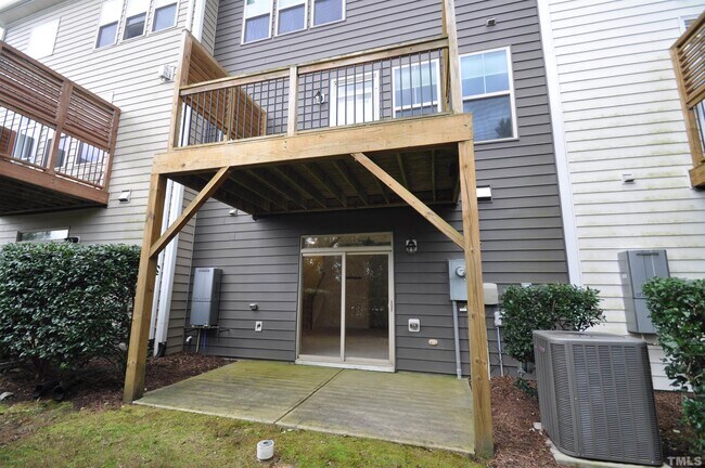 Building Photo - 5405 Cambridgeshire Loop