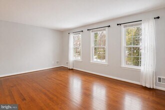 Building Photo - 36 Prairie Rose Ct