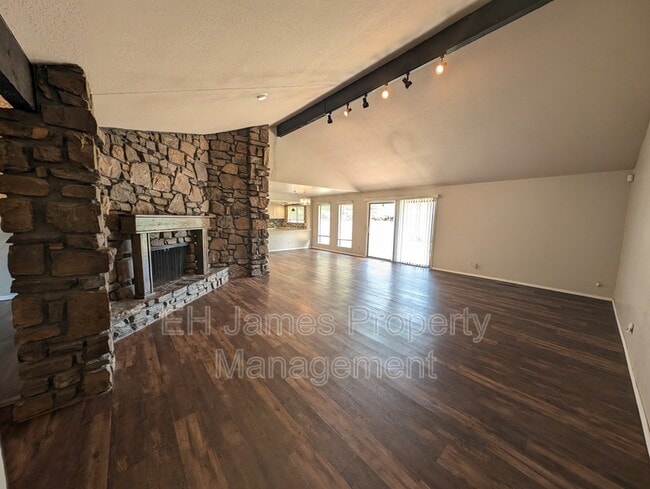 Building Photo - 8440 E 64th Pl