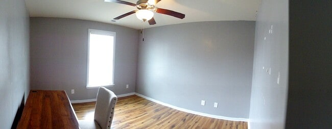 Building Photo - End Unit with Lots of Upgrades!