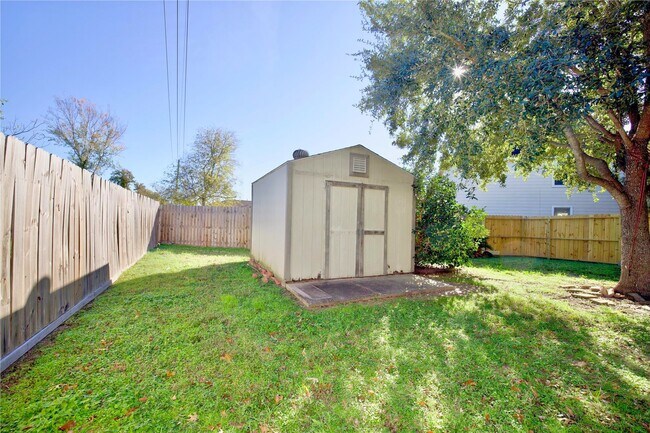 Building Photo - 18402 Westgate Springs Ln