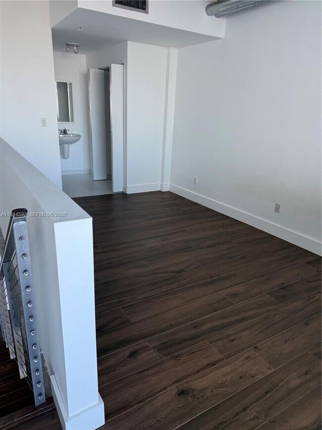 Building Photo - 690 SW 1st Ct