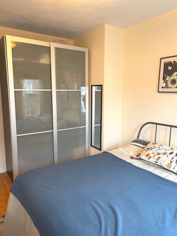 Building Photo - 98 Berkshire St