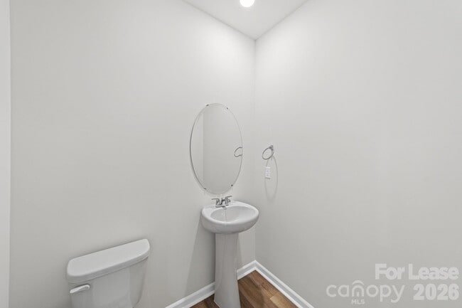 Building Photo - 204 Calvin Crk Dr