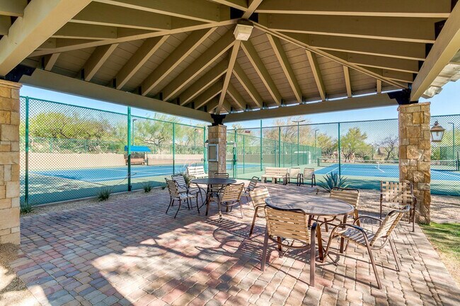 Building Photo - 6850 E Pearl St