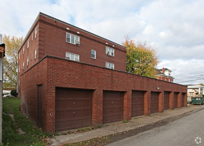Rear - 1101 Fawcett Street