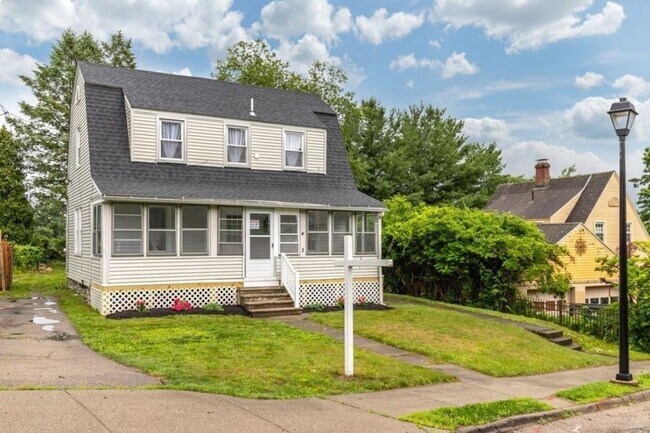 Primary Photo - 2 Hockanum Way