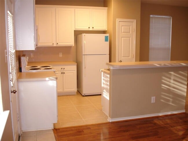 Building Photo - 11843 Keystone Spring Way