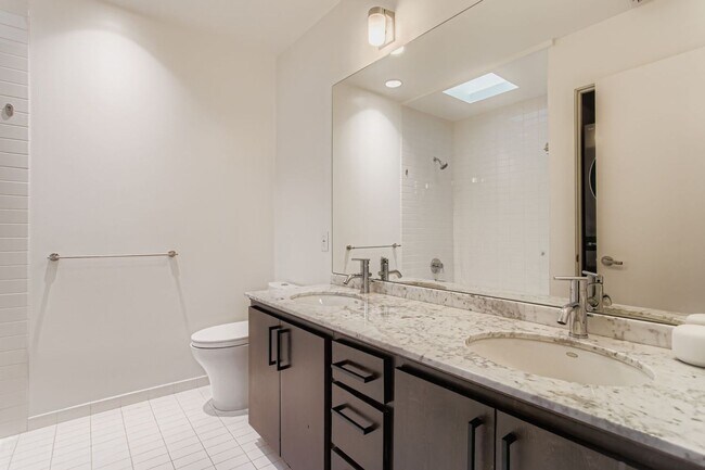 Building Photo - or Rent – Award-Winning Lair Hill Architec...