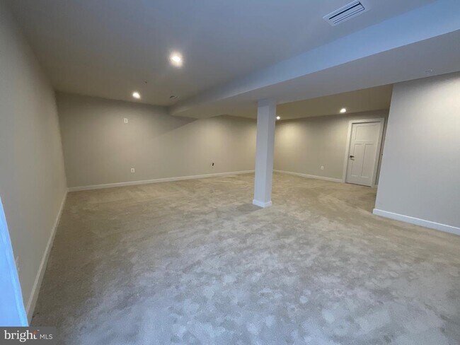 Building Photo - 14724 Silver Hammer Wy