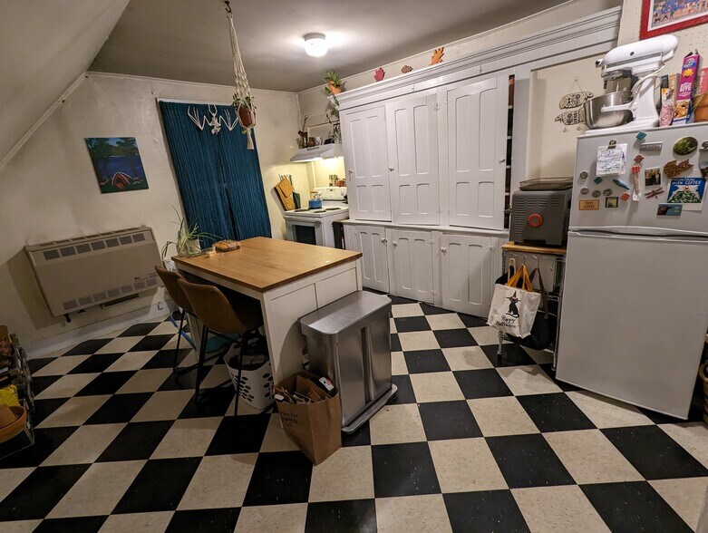 Building Photo - 75 Prospect St