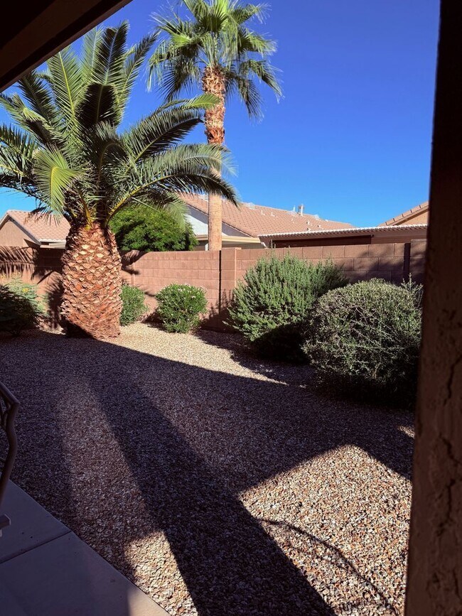 Building Photo - 18252 W Buena Vista Dr