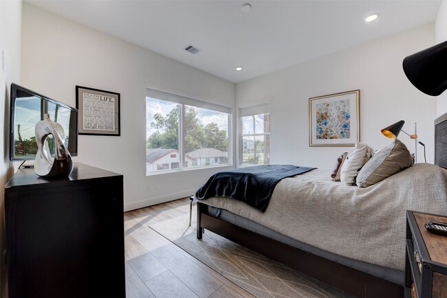 Building Photo - 3517 McIlhenny St