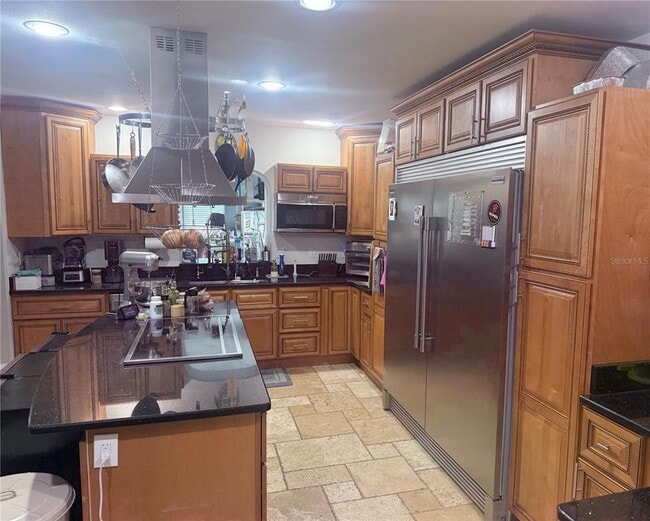 Building Photo - 731 Northwood Cir