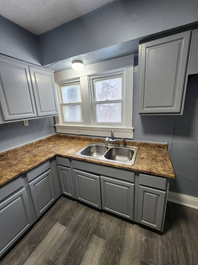 Building Photo - 1140 E 144th St