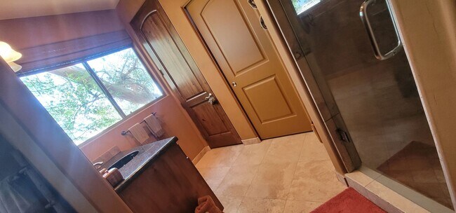 Building Photo - FURNISHED Single Family Home-RATE DISPLAYED IS FOR WINTER SEASON