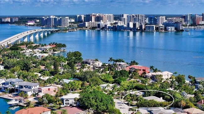 Building Photo - 245 Bird Key Dr