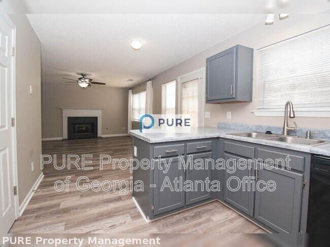 Building Photo - 3729 Wavetree Pass NW