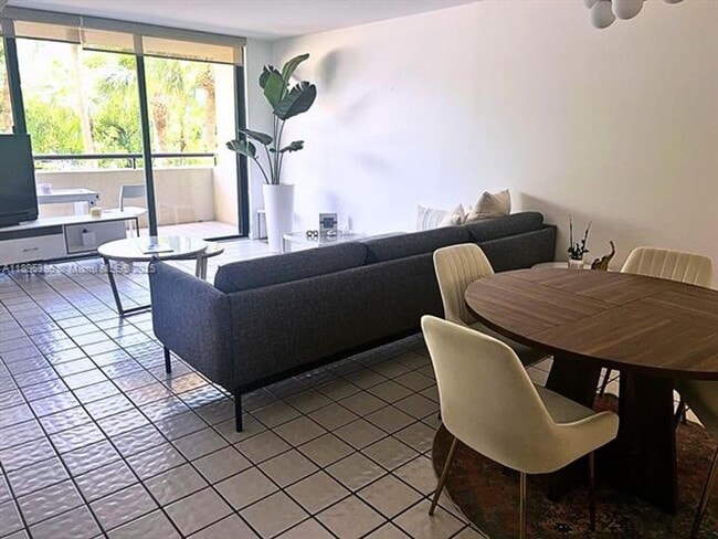 Building Photo - 170 Ocean Ln Dr