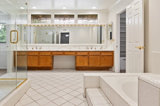 Building Photo - 3009 Nicada Dr