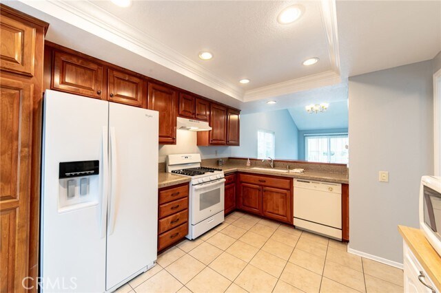 Building Photo - 32 Lone Pine