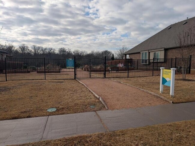 Building Photo - 14845 Belclaire Ave