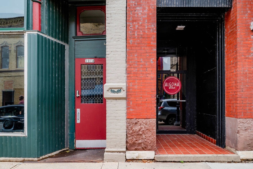 Building Photo - 101 Algoma Blvd