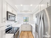 Building Photo - Move-In Ready Condo Overlooking The Heights Golf Course