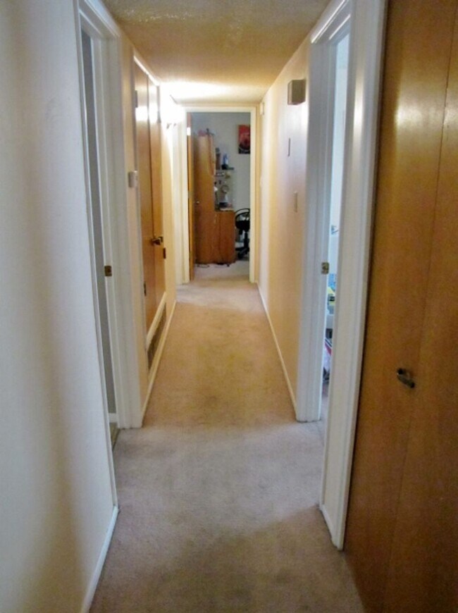 Building Photo - 3BR/2BA w/ central A/C in Sierra Vista, AZ