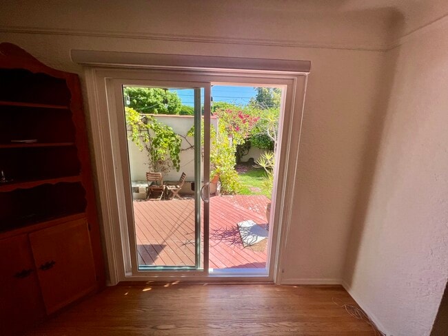 DECK - 2441 10th St