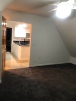 Building Photo - 622 N Terrace Ave