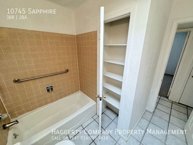 Building Photo - 10745 Sapphire-