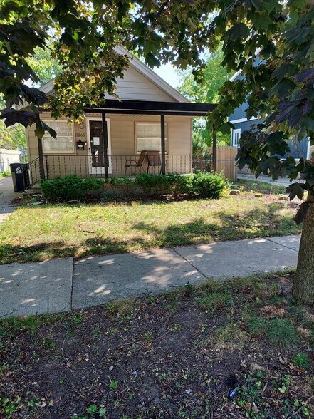 Building Photo - 3268 Prairie Ave