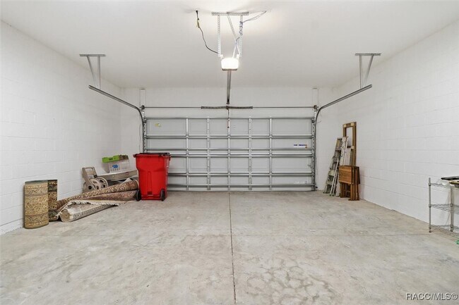 Building Photo - 4195 N Pink Poppy Dr