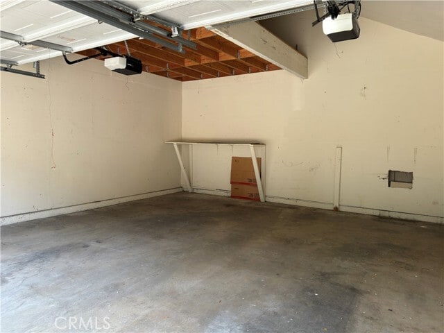 Building Photo - 950 W Lambert Rd
