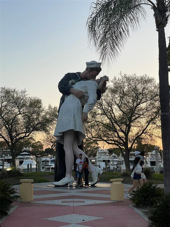 Building Photo - 828 S Tuttle Ave