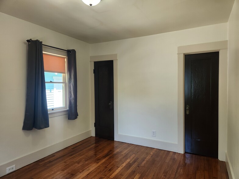 Building Photo - 612 Coronado Ave