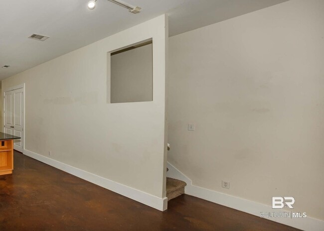 Building Photo - 109 Cody Ln